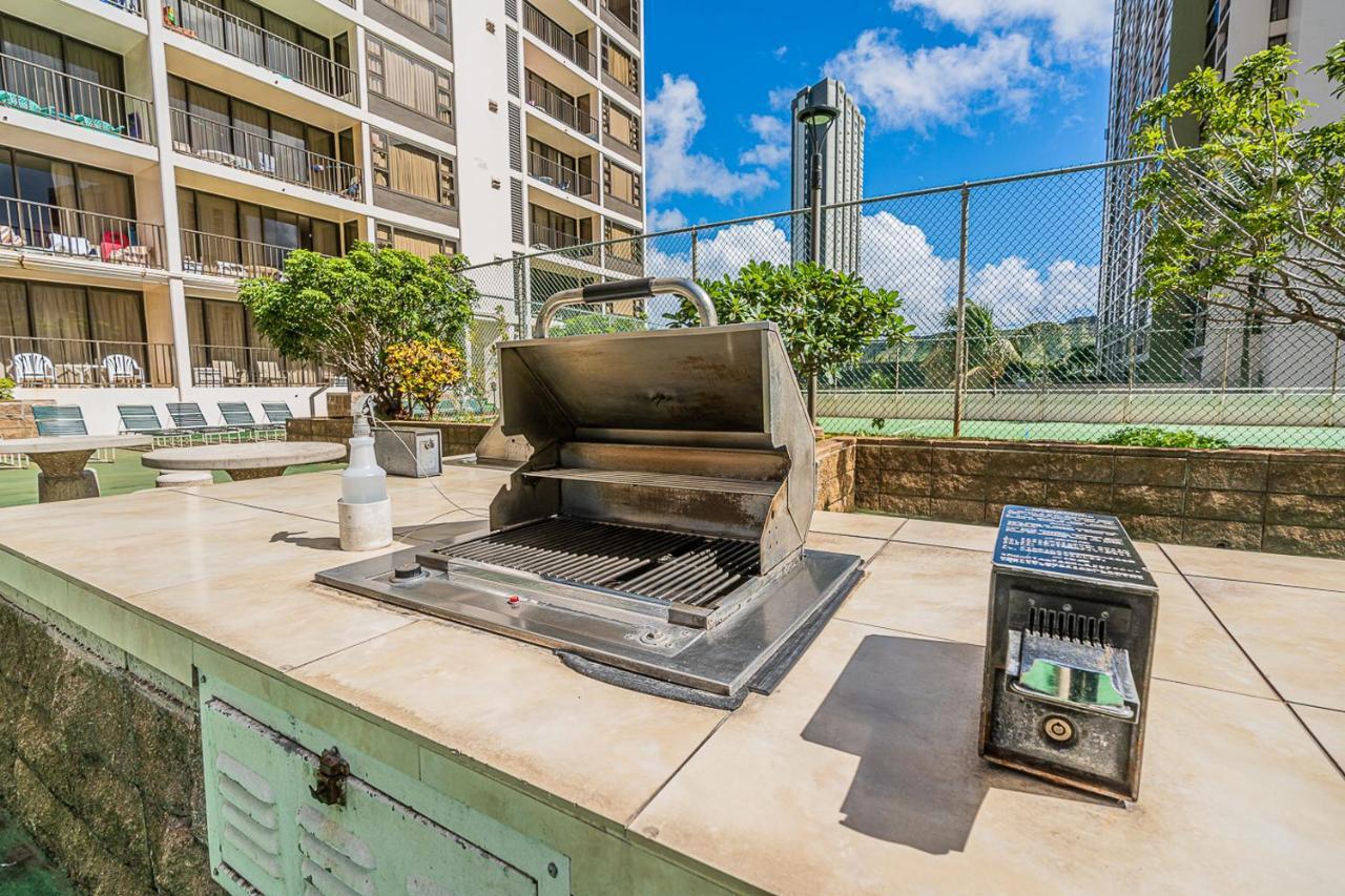 Free Parking, Pool, Sauna, Spa, Wifi, Bbq, Ac - Waikiki Banyan Honolulu Zewnętrze zdjęcie