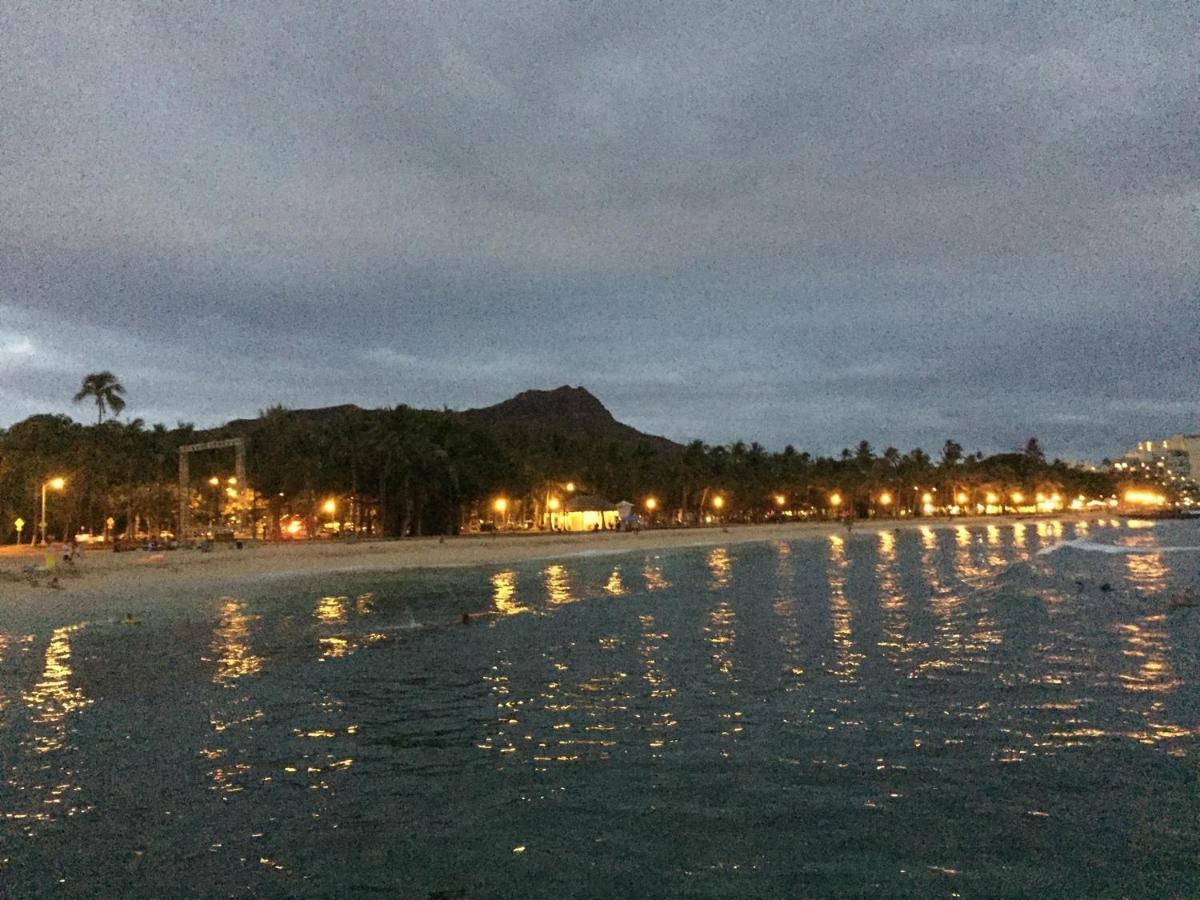 Free Parking, Pool, Sauna, Spa, Wifi, Bbq, Ac - Waikiki Banyan Honolulu Zewnętrze zdjęcie
