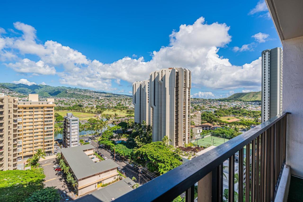 Free Parking, Pool, Sauna, Spa, Wifi, Bbq, Ac - Waikiki Banyan Honolulu Zewnętrze zdjęcie