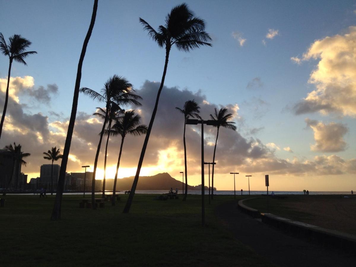 Free Parking, Pool, Sauna, Spa, Wifi, Bbq, Ac - Waikiki Banyan Honolulu Zewnętrze zdjęcie